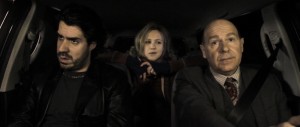 Simon Astier, Marie Kremer et Didier Bénureau dans Cassos de Philippe Carrese